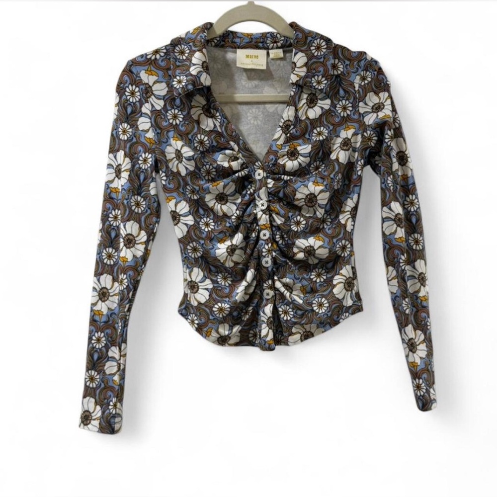 Maeve by Anthropologie floral blouse with ruched front and button-up. Size: XS - Picture 2 of 6